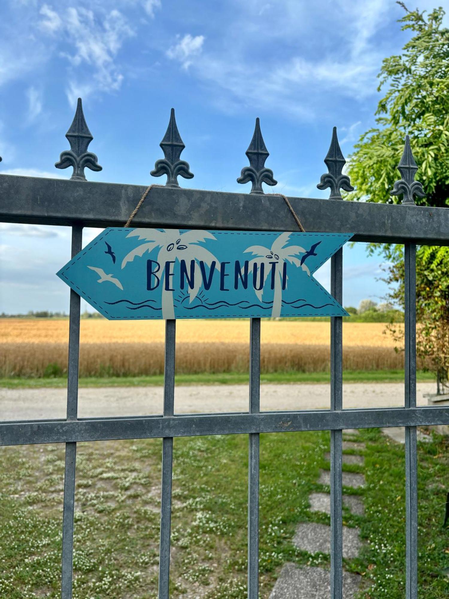 Tra Campagna E Mare Bed and Breakfast Lido delle Nazioni Eksteriør billede